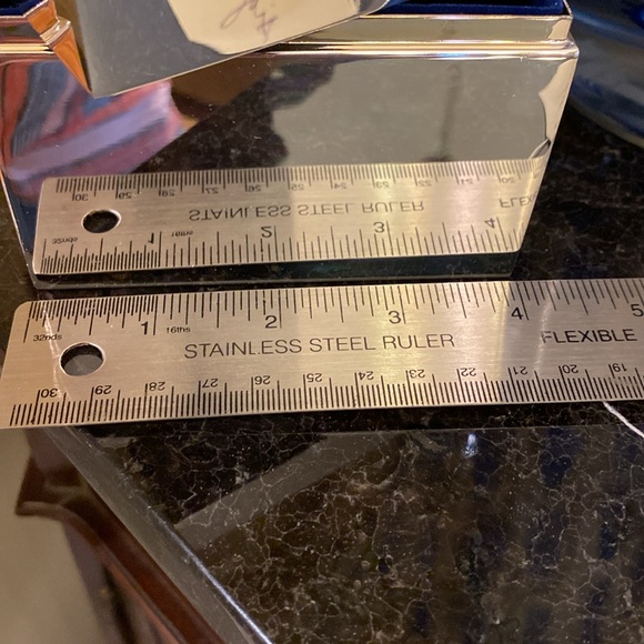 Hallmark Signature Silver Plated Trinket Box. Engravable. Lined interior. NWT - Picture 7 of 8